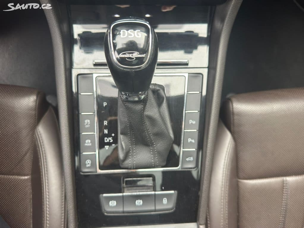 2016 Škoda SUPERB - 19