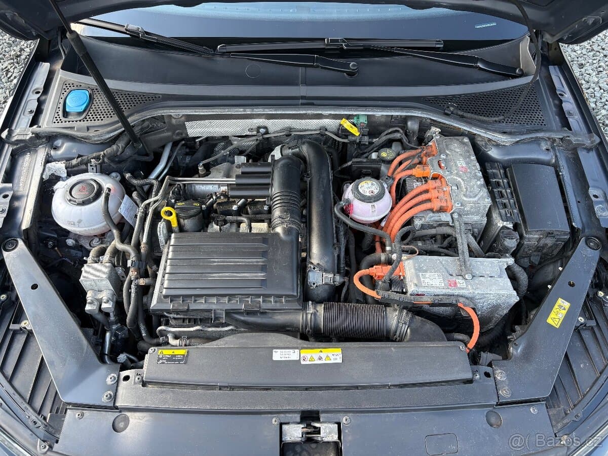 2022 Volkswagen PASSAT - 19