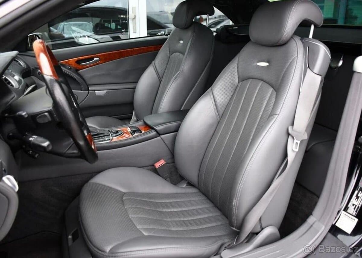 2005 Mercedes-Benz SL - 19