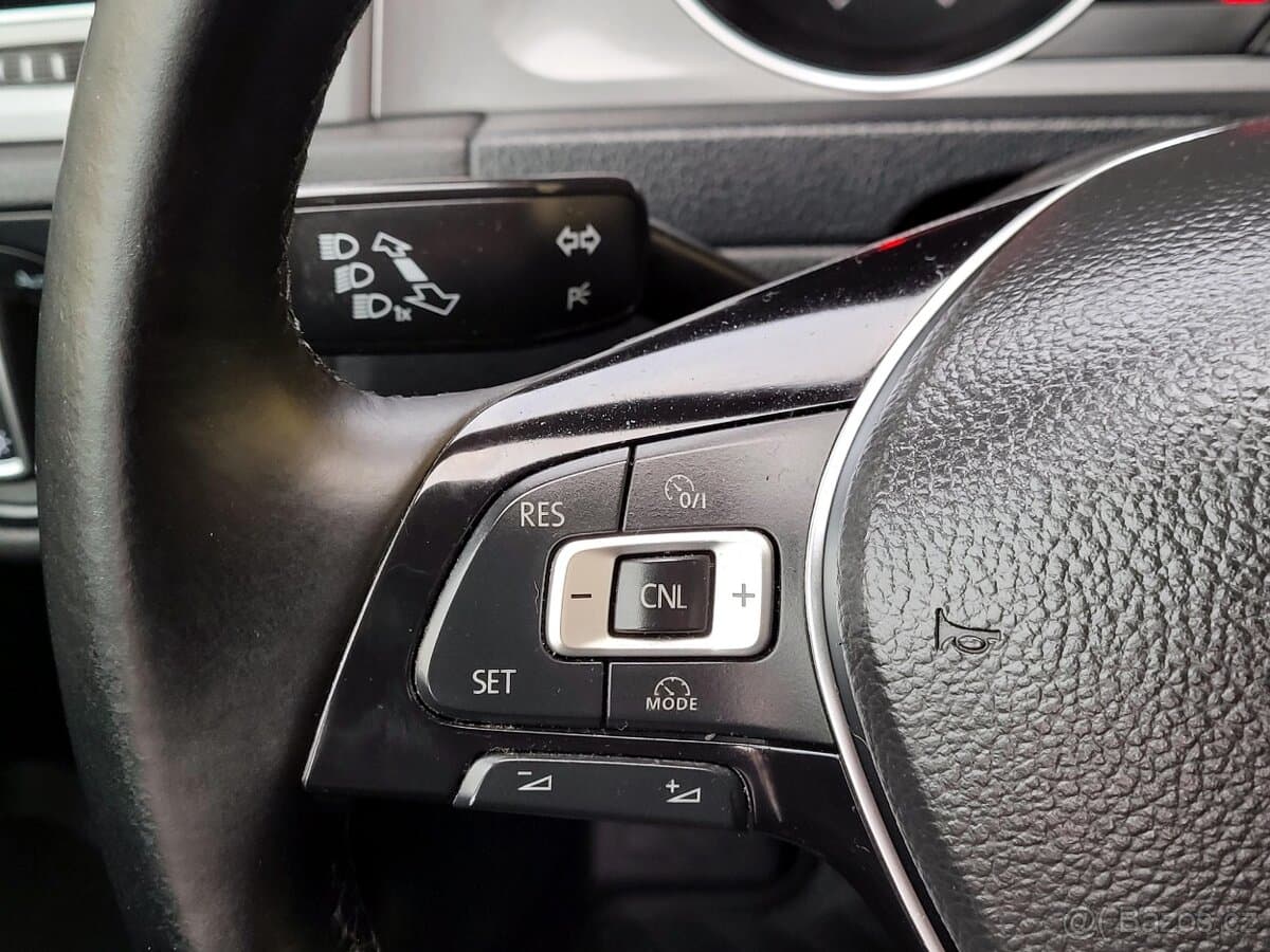 2015 Volkswagen GOLF - 19