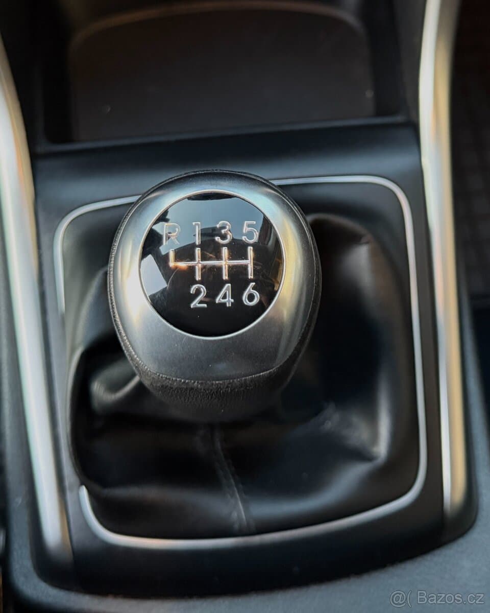 Hyundai i30 - 19