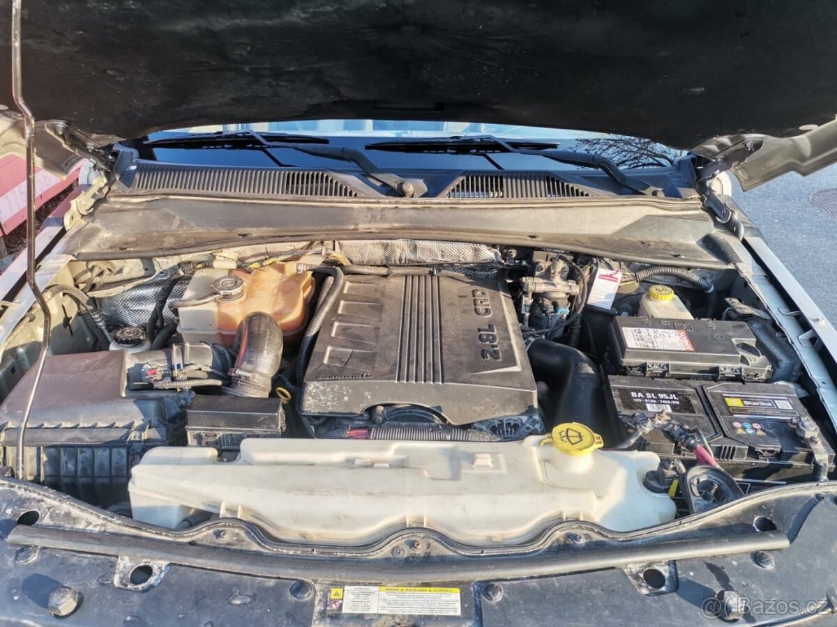 2009 Jeep CHEROKEE - 19