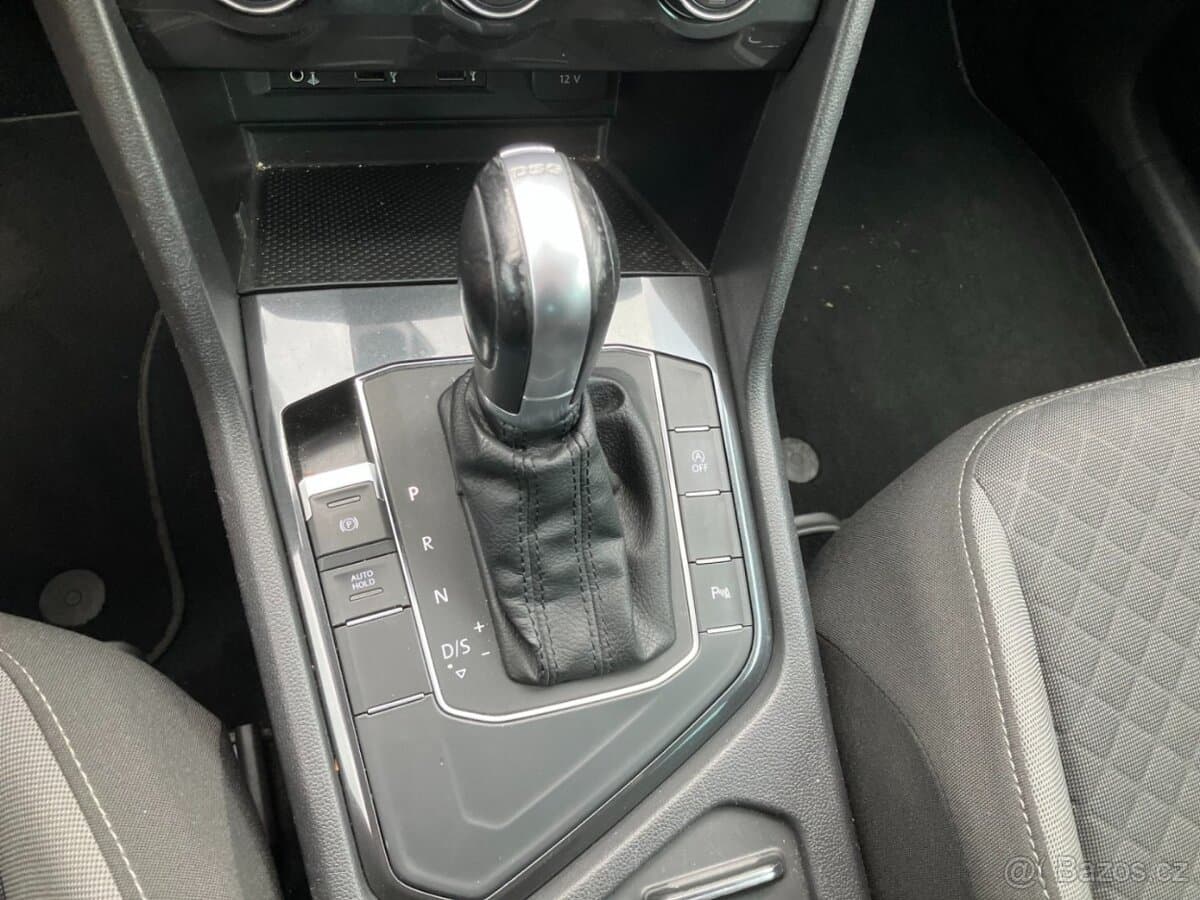 2017 Volkswagen TIGUAN - 19