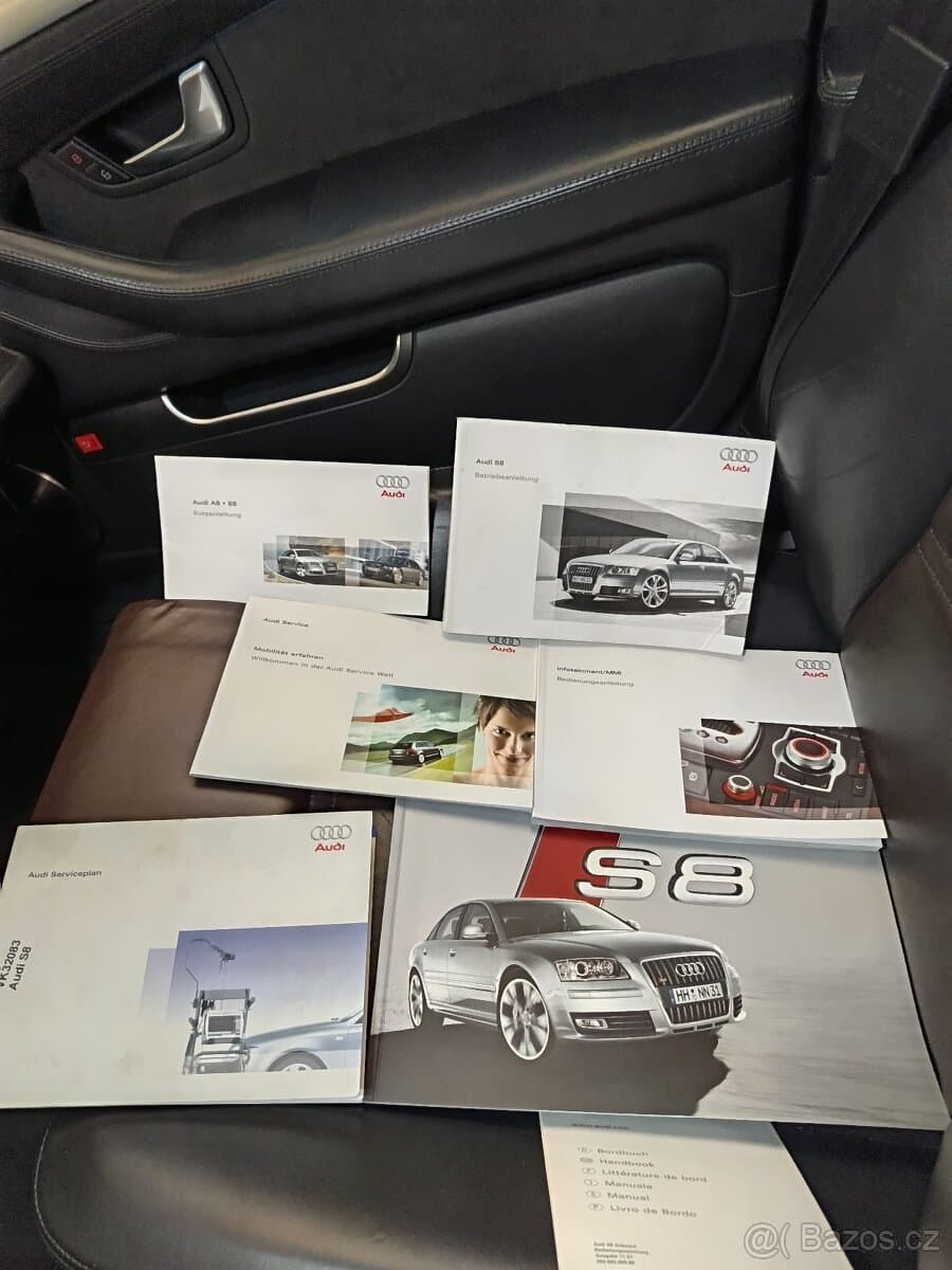 2008 Audi S8 - 19