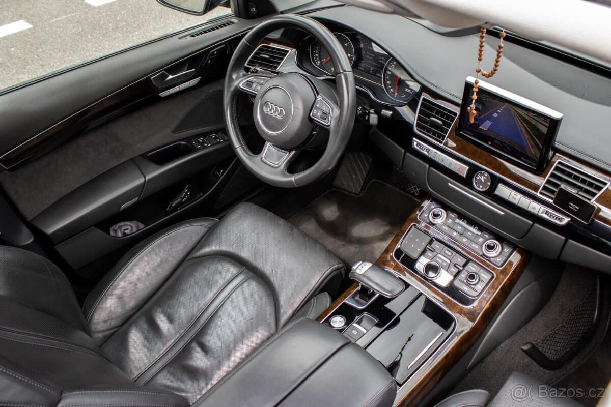 2014 Audi A8 - 19