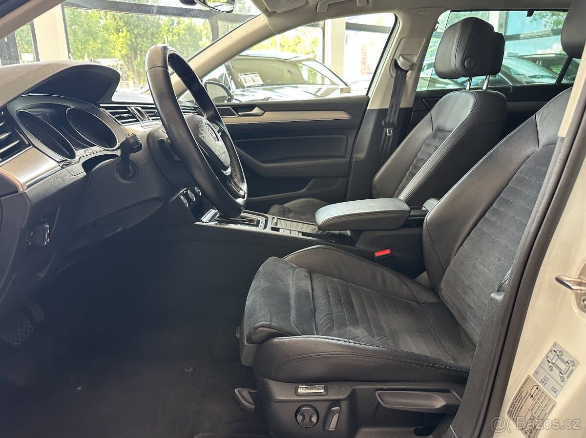 2018 Volkswagen PASSAT - 19