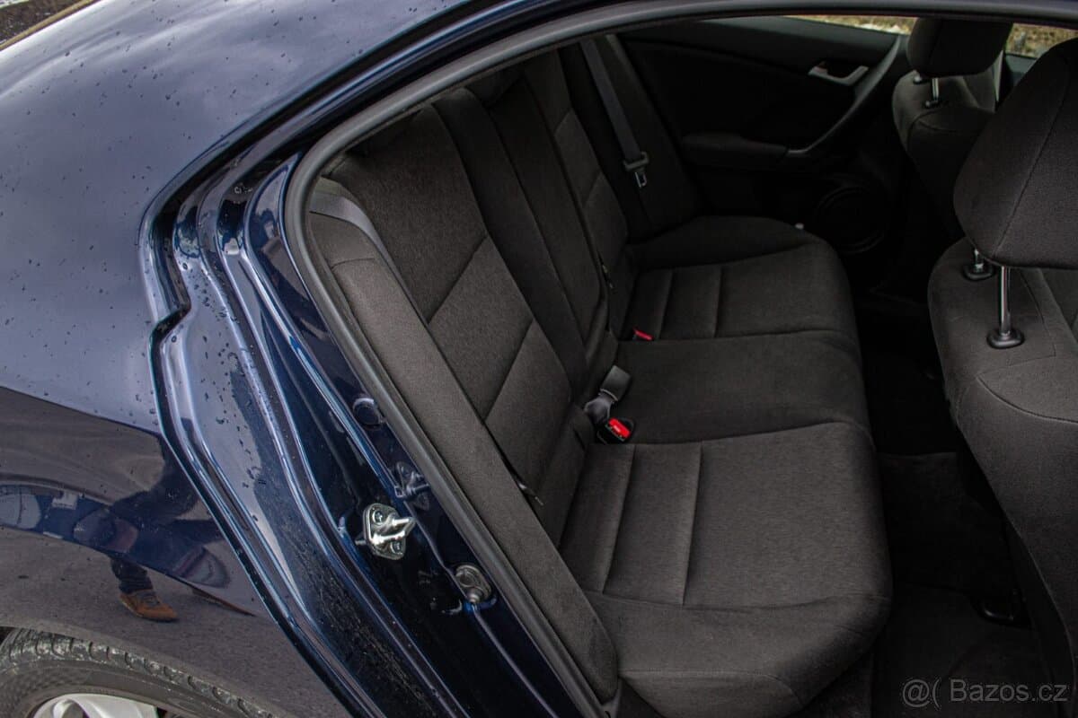 2010 Honda ACCORD - 19