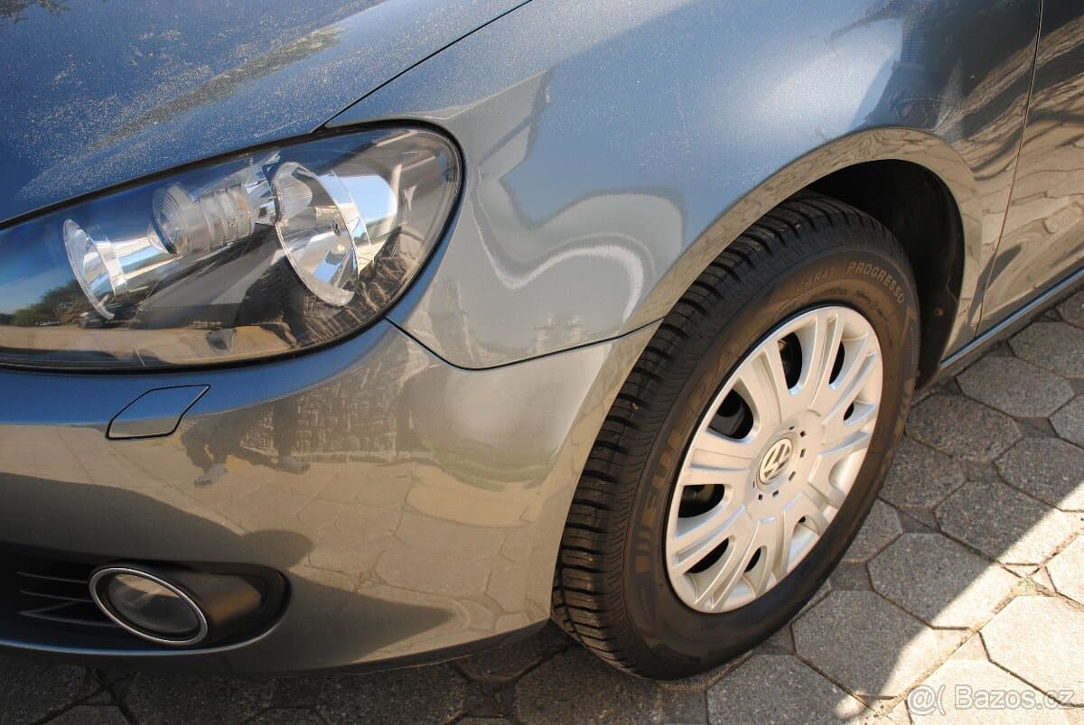 2011 Volkswagen GOLF - 19