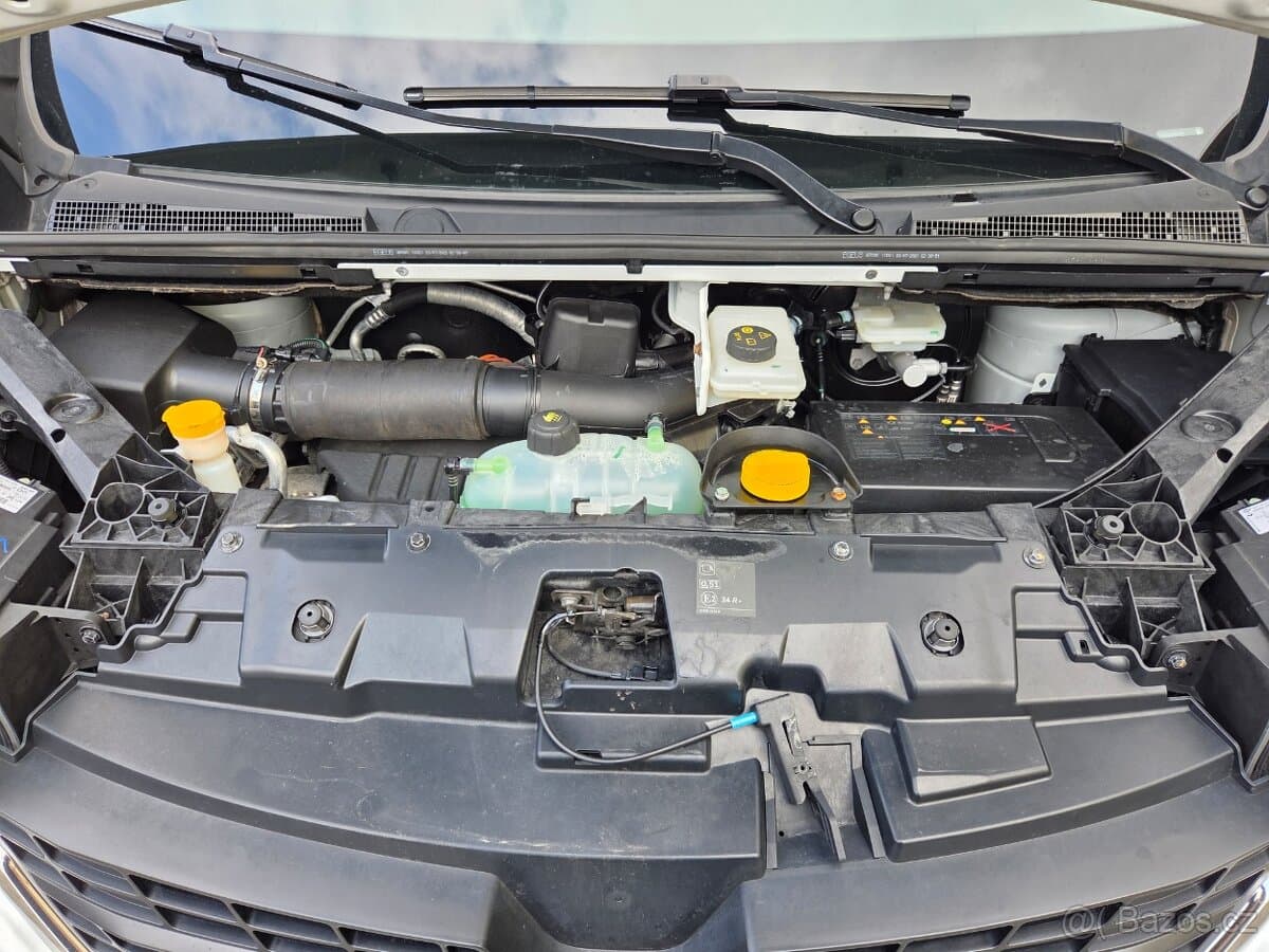 2021 Renault TRAFIC - 19