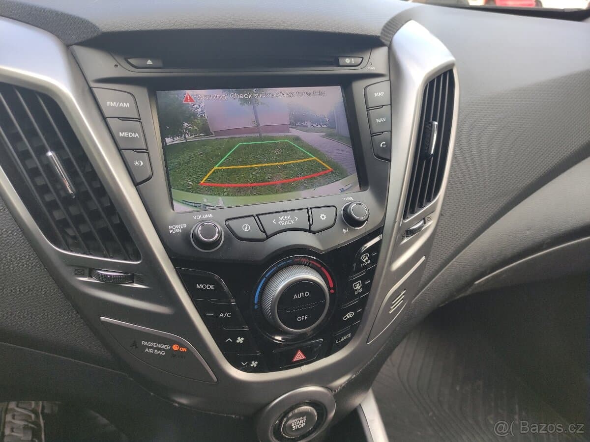 2011 Hyundai VELOSTER - 19
