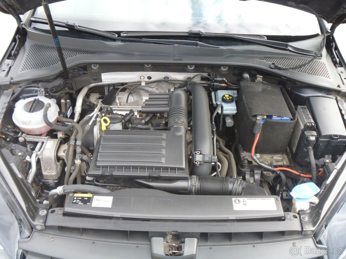2013 Volkswagen GOLF - 19