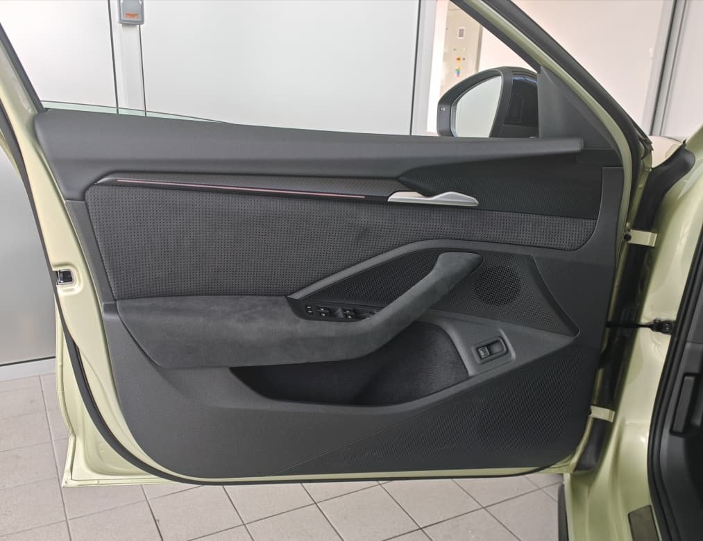 2025 Škoda SUPERB - 19