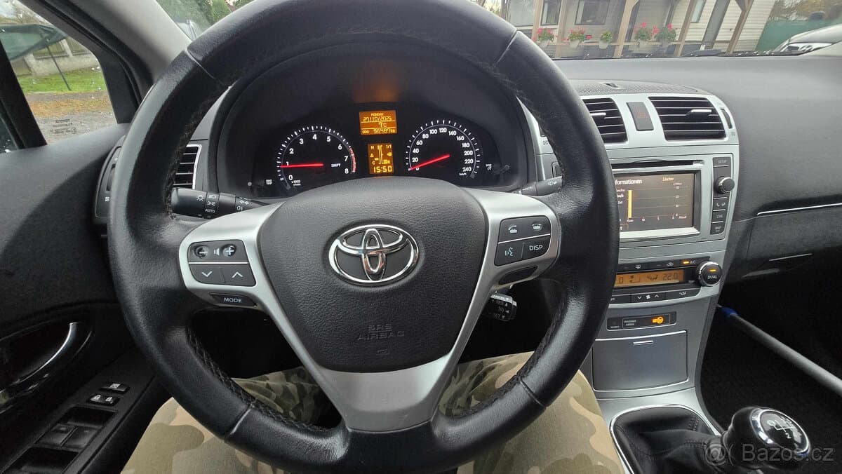 2013 Toyota AVENSIS - 19