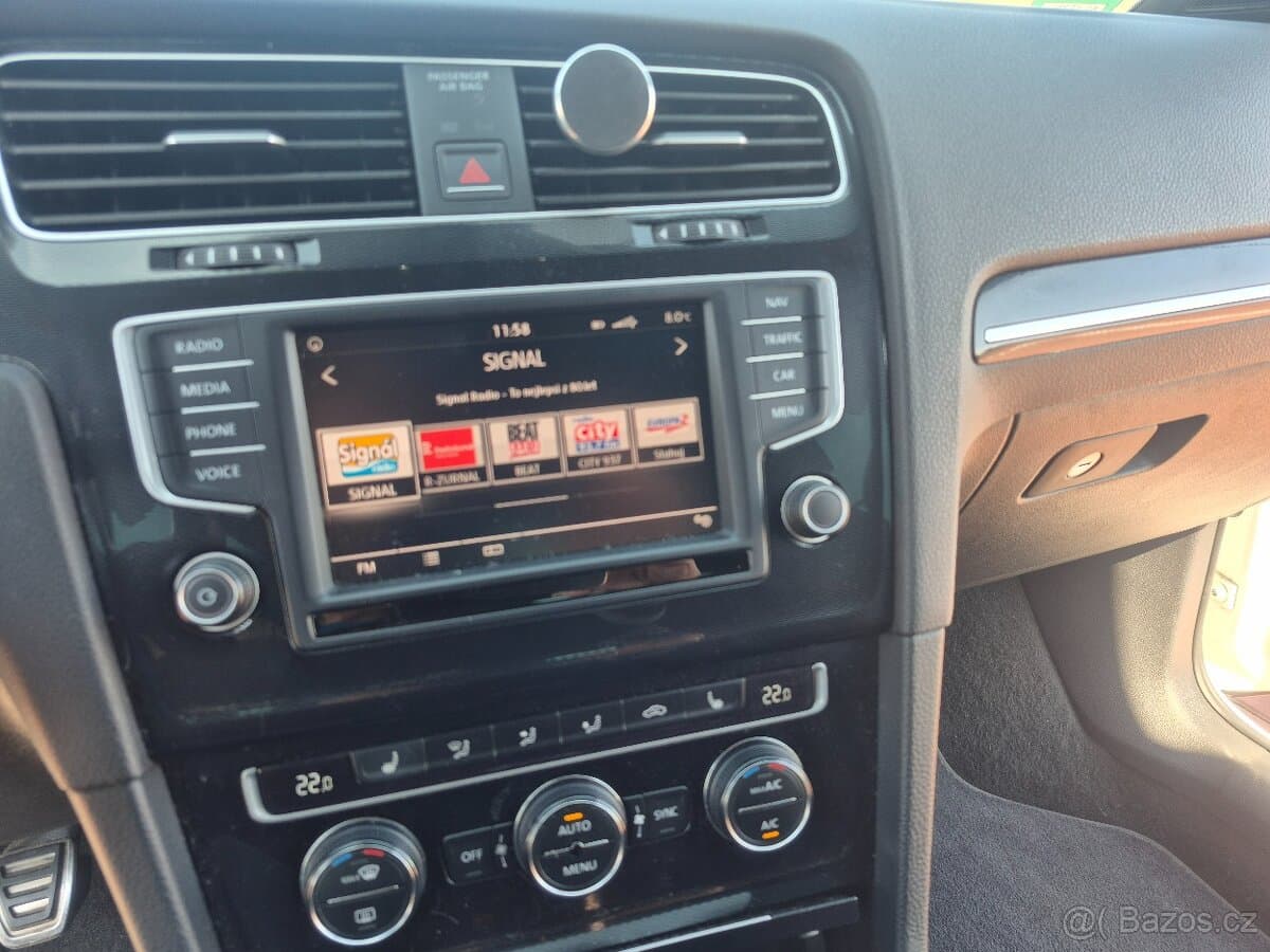Volkswagen GOLF - 19