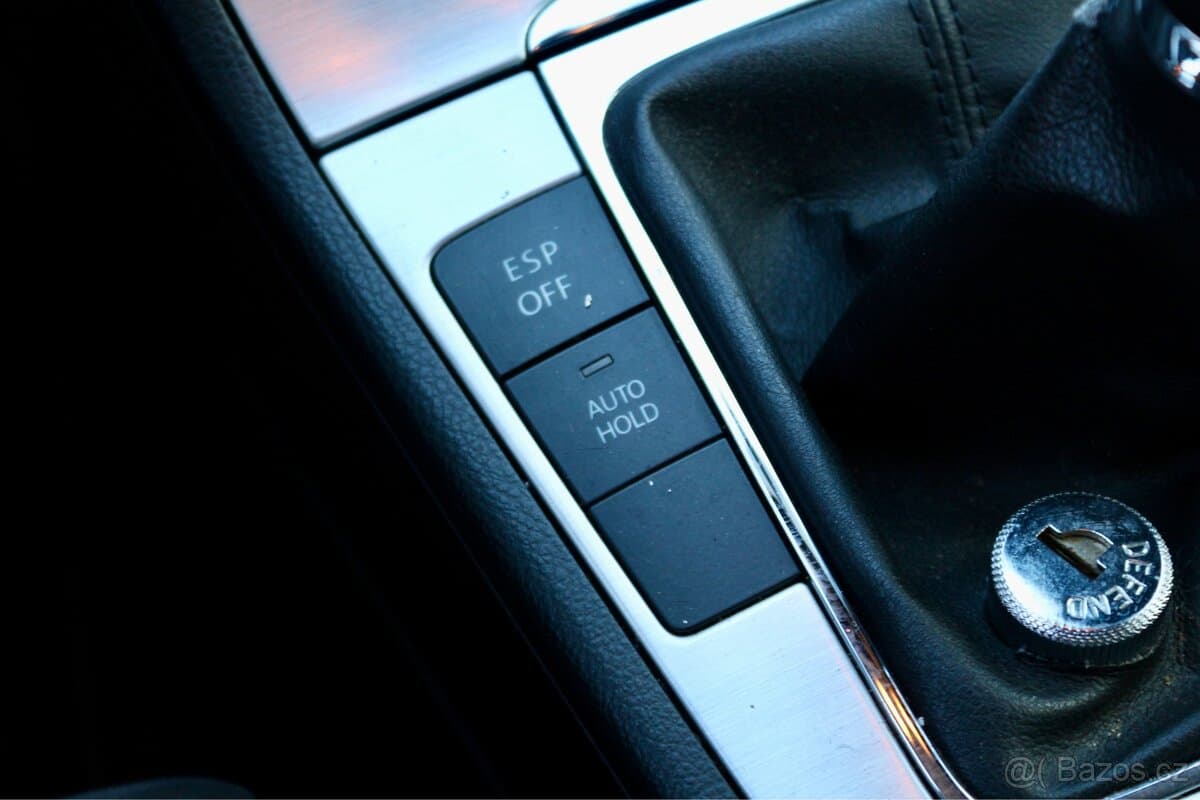 2009 Volkswagen PASSAT CC - 19