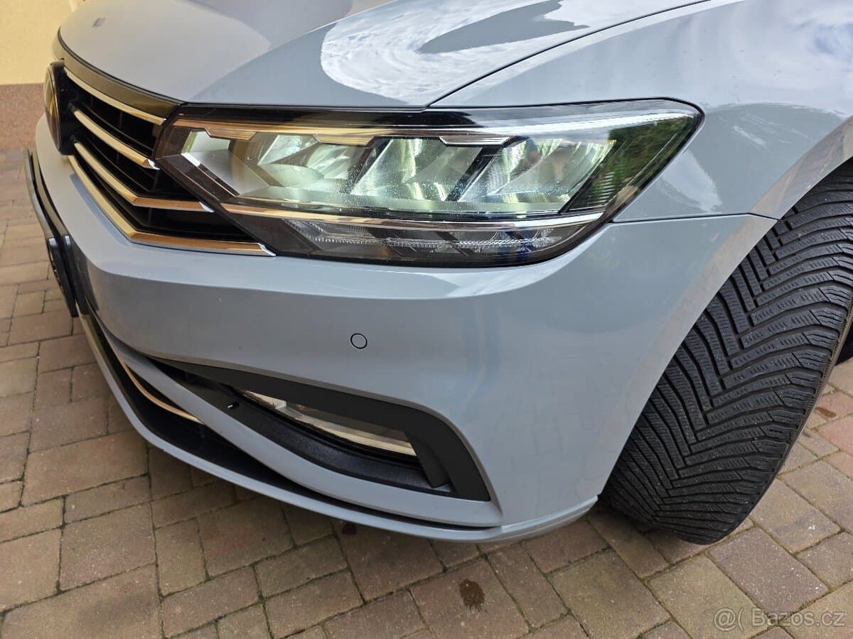 2023 Volkswagen PASSAT - 19