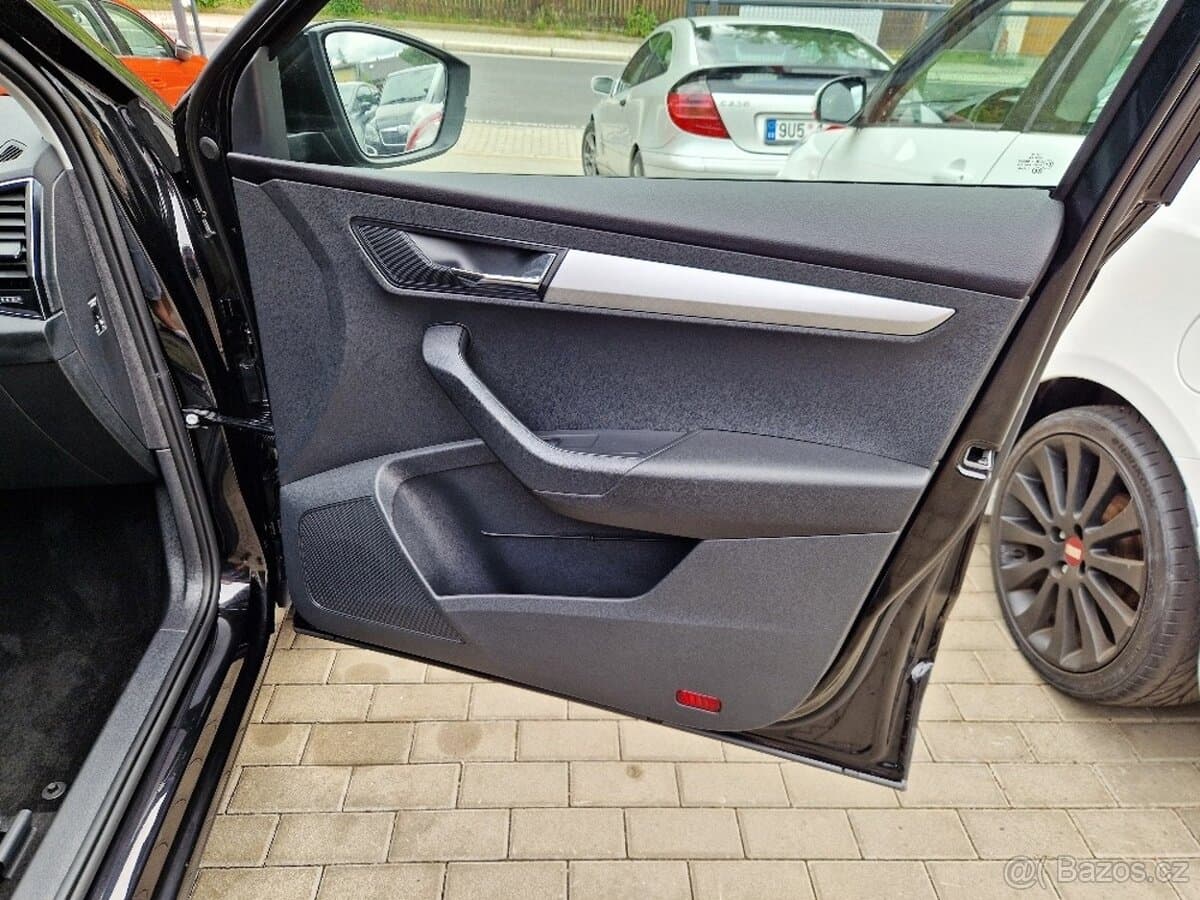 2023 Škoda KAROQ - 19
