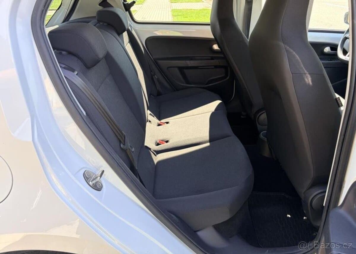 2019 Volkswagen UP! - 19