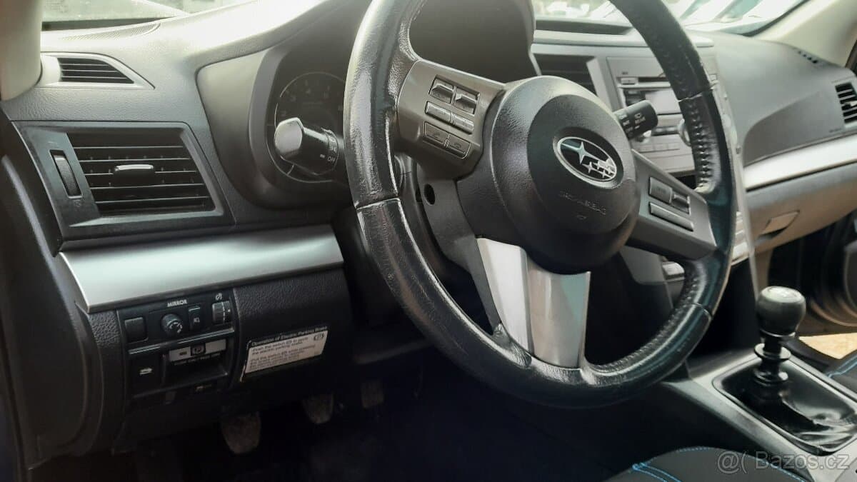 2010 Subaru LEGACY - 19