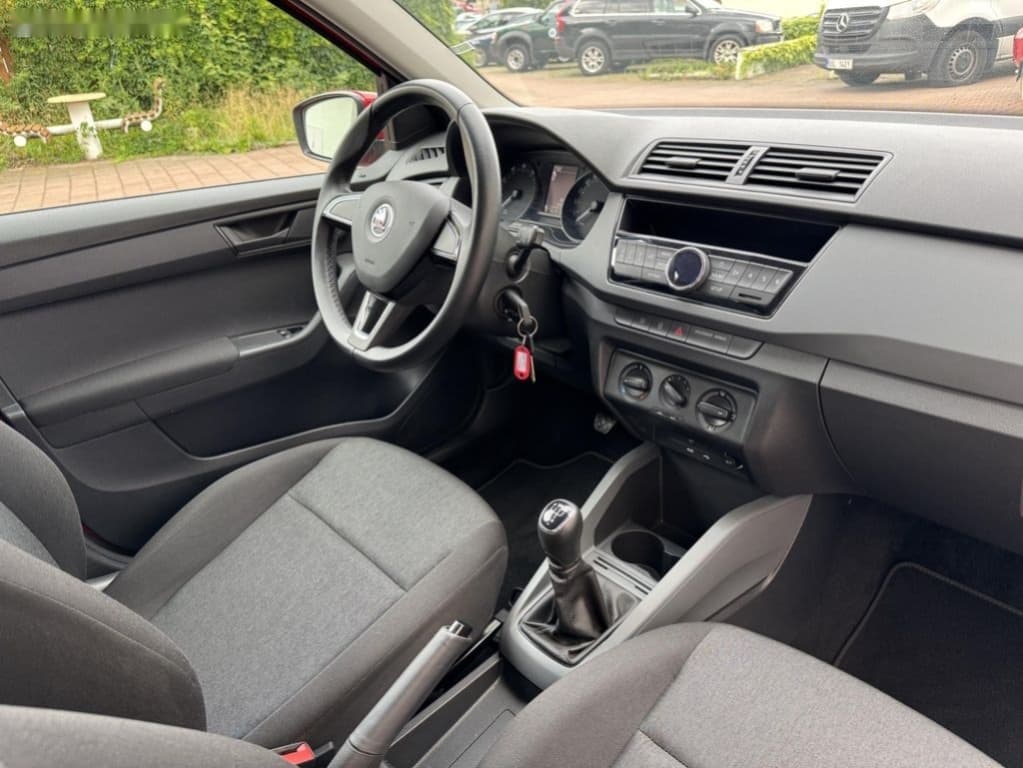 2017 Škoda FABIA - 19