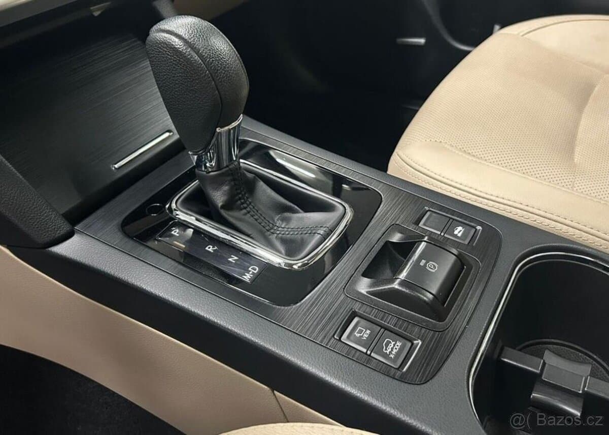 2018 Subaru OUTBACK - 19