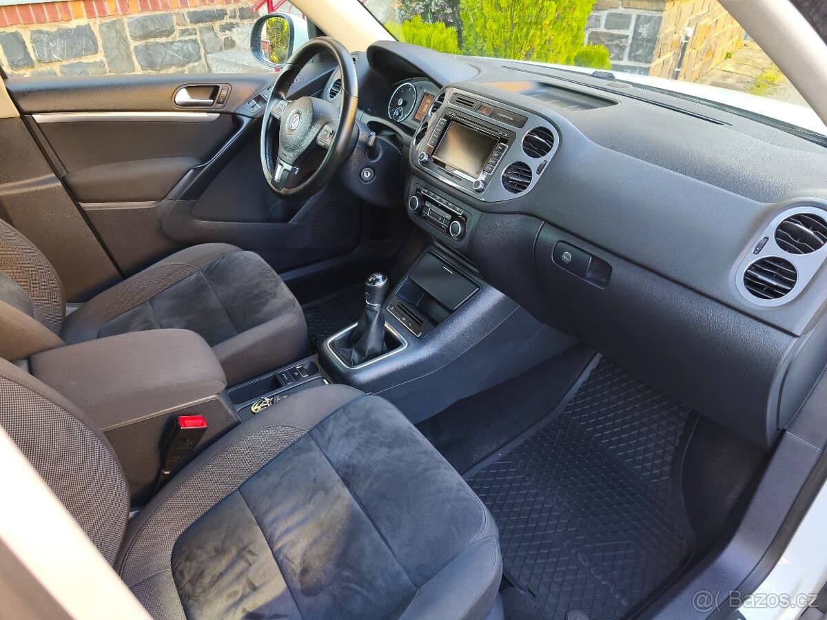 2010 Volkswagen TIGUAN - 19