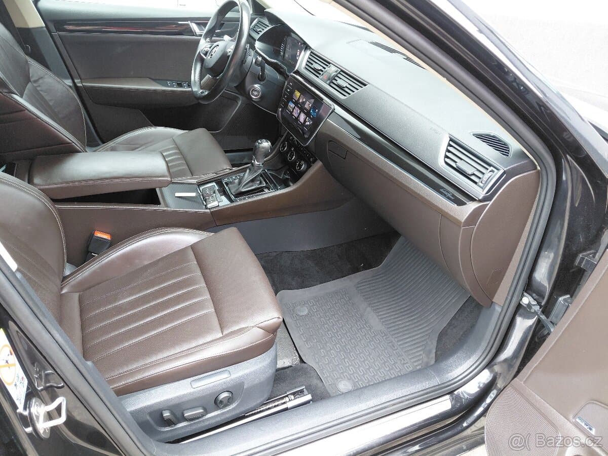 2021 Škoda SUPERB - 19