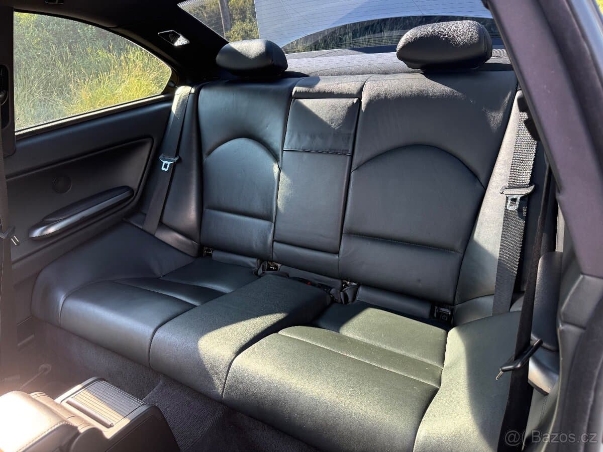 2003 BMW M3 - 19