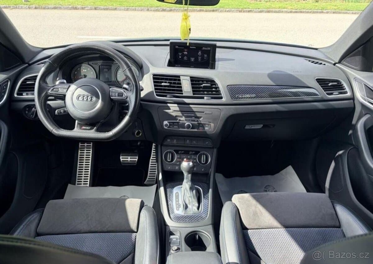2016 Audi RS Q3 - 19