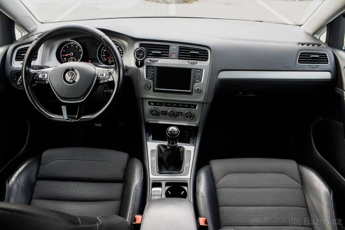 2015 Volkswagen GOLF - 19