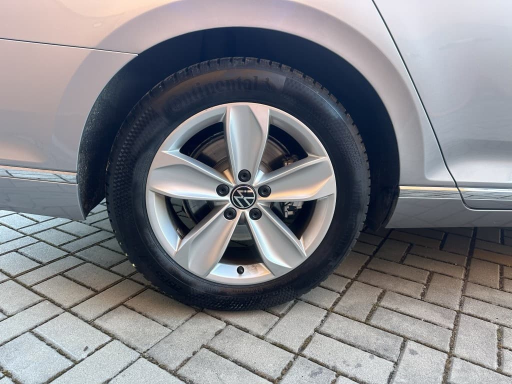 2021 Volkswagen PASSAT - 19