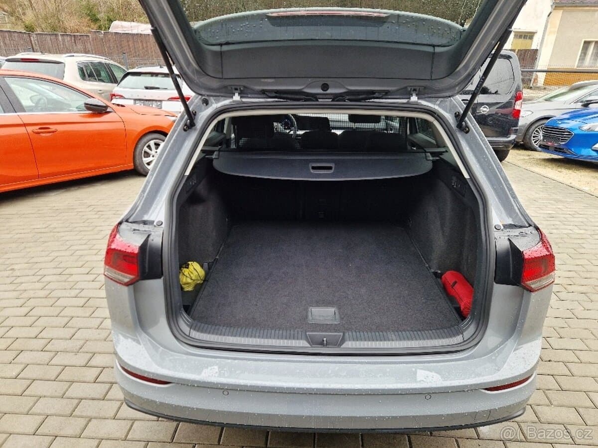 2021 Volkswagen GOLF - 19