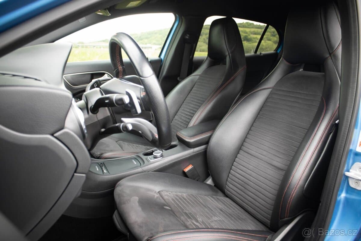 2015 Mercedes-Benz GLA - 19