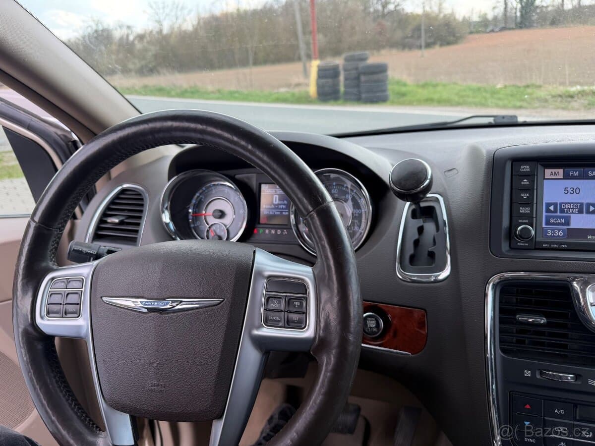 2013 Chrysler OSTATNÍ - 19