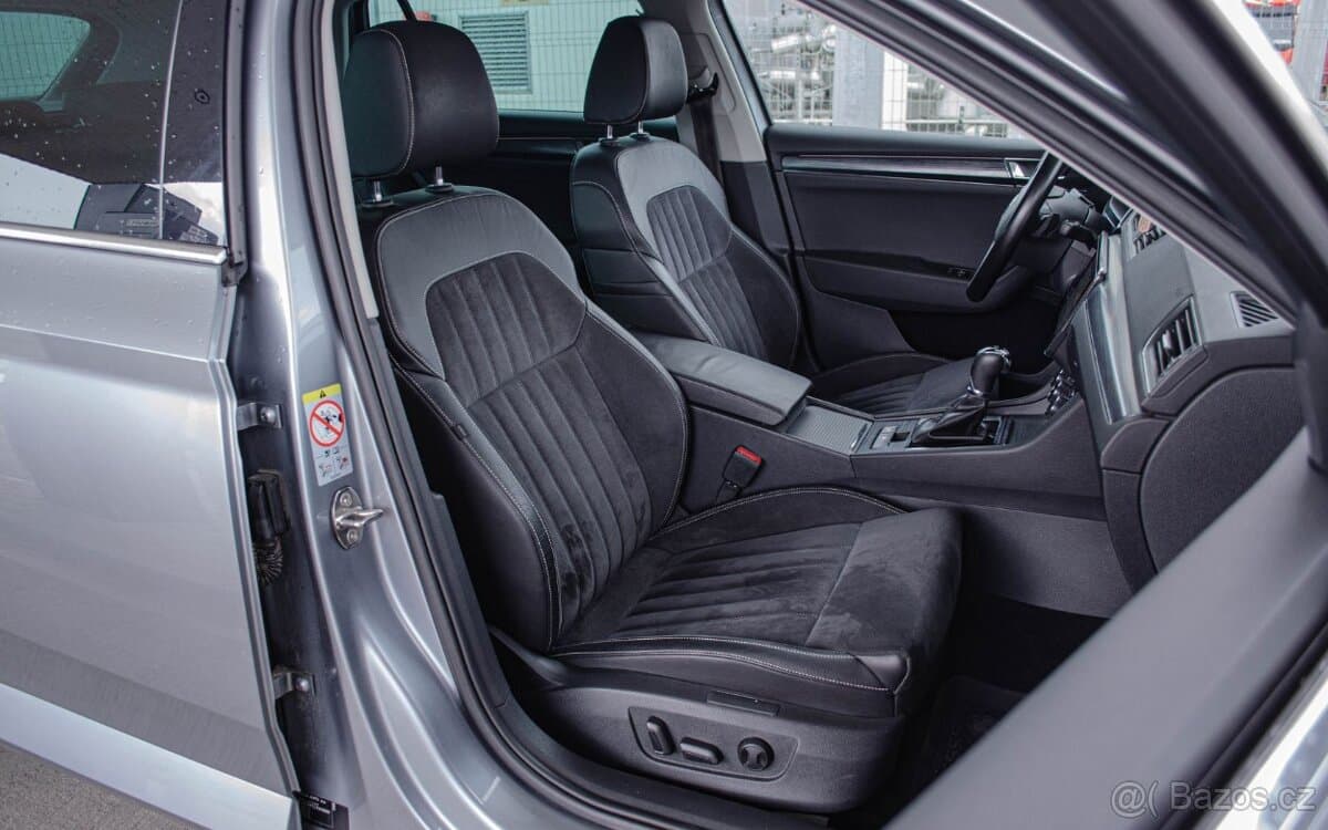 2020 Škoda SUPERB - 19