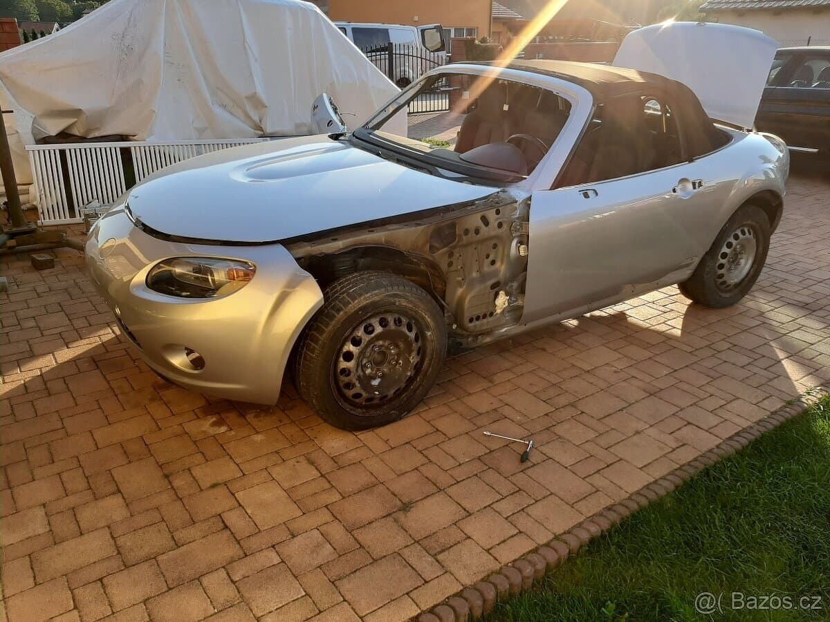 2006 Mazda MX-5 - 19