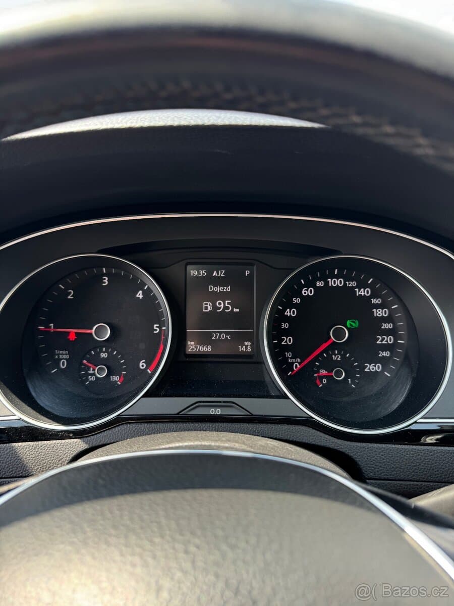 2015 Volkswagen PASSAT - 19