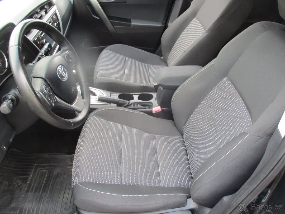 2013 Toyota AURIS - 19