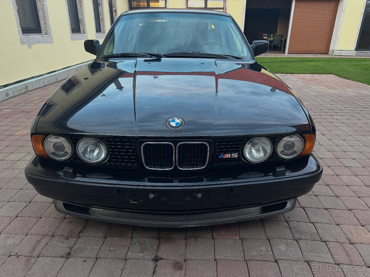 1989 BMW M5 - 19