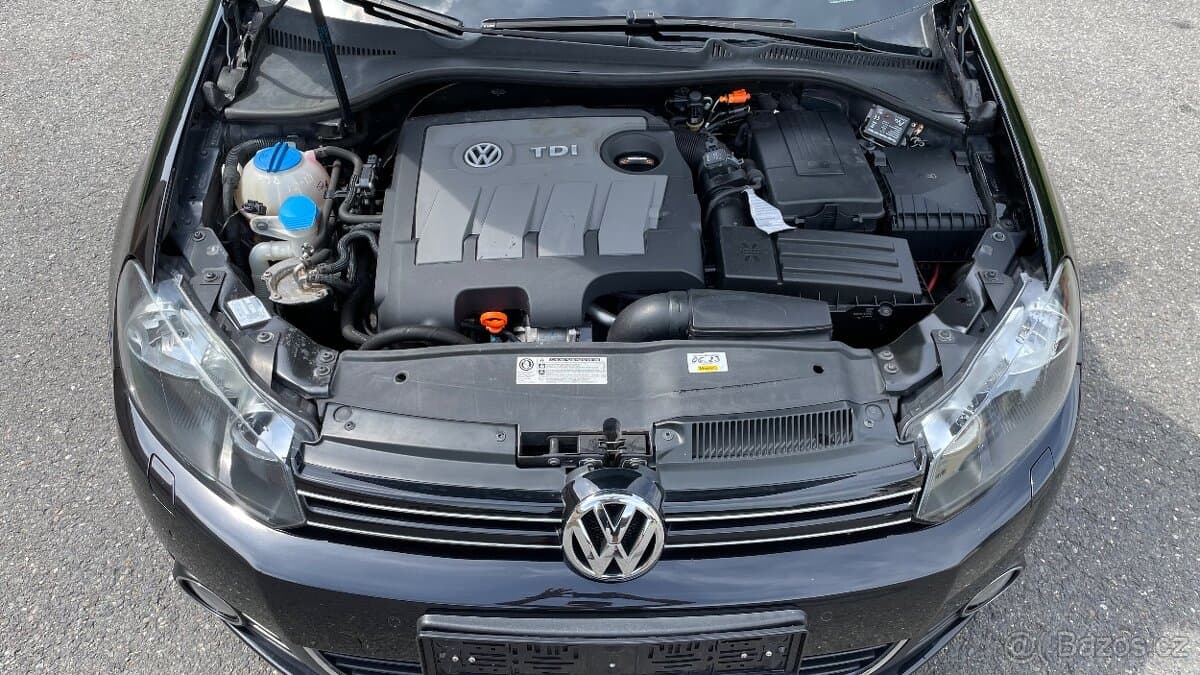 2011 Volkswagen GOLF - 19