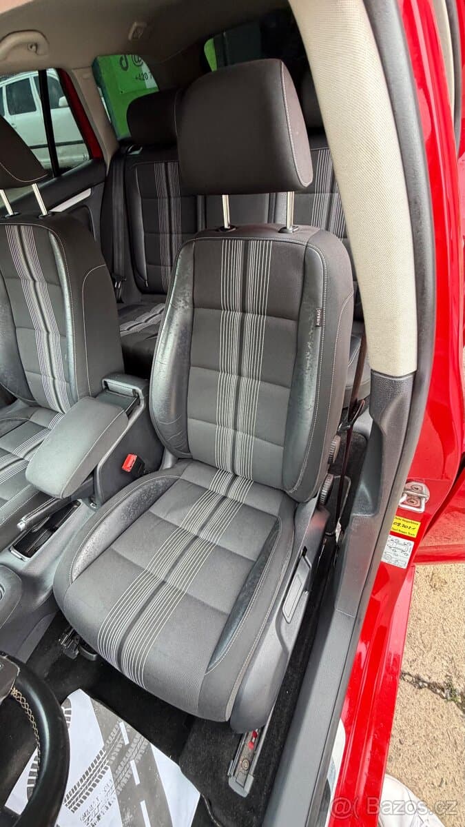 2013 Volkswagen GOLF - 19