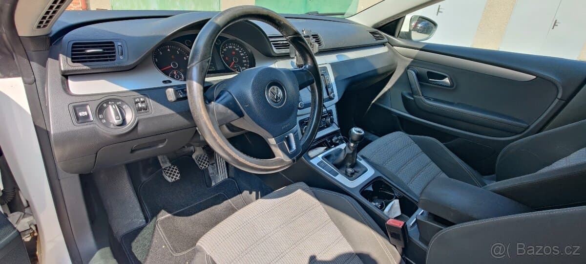 Volkswagen PASSAT CC - 19