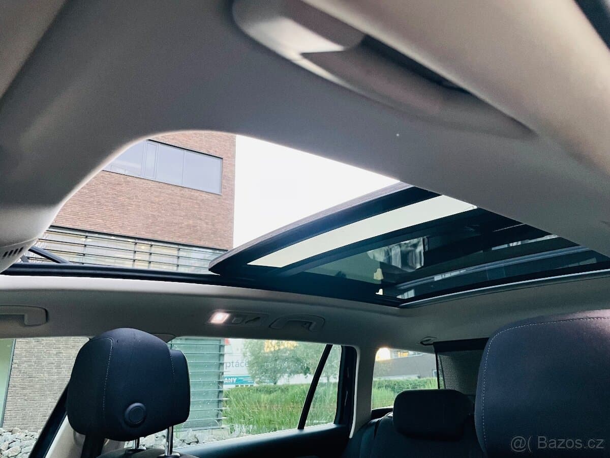 2016 Volkswagen PASSAT - 19