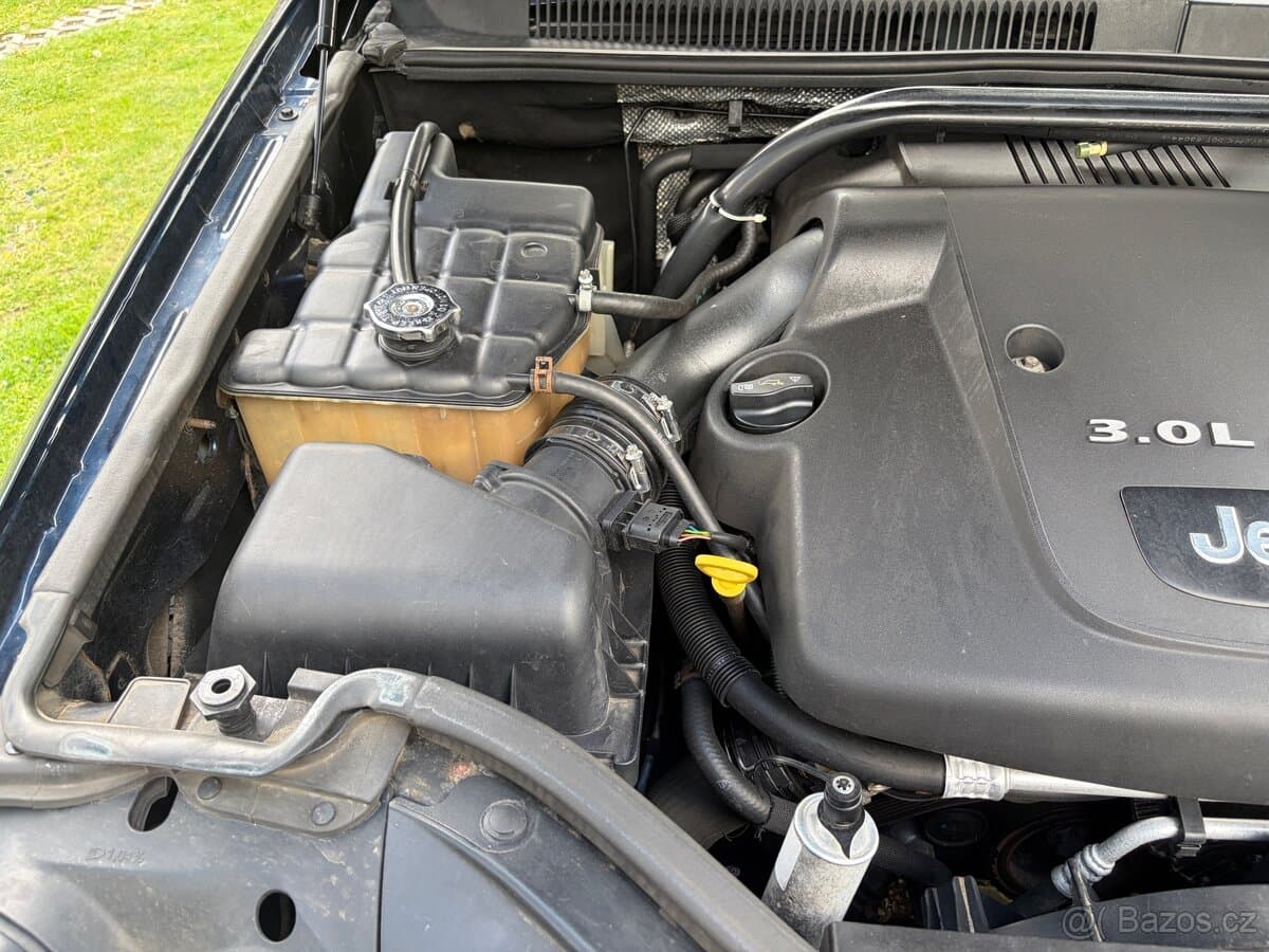 Jeep CHEROKEE - 19