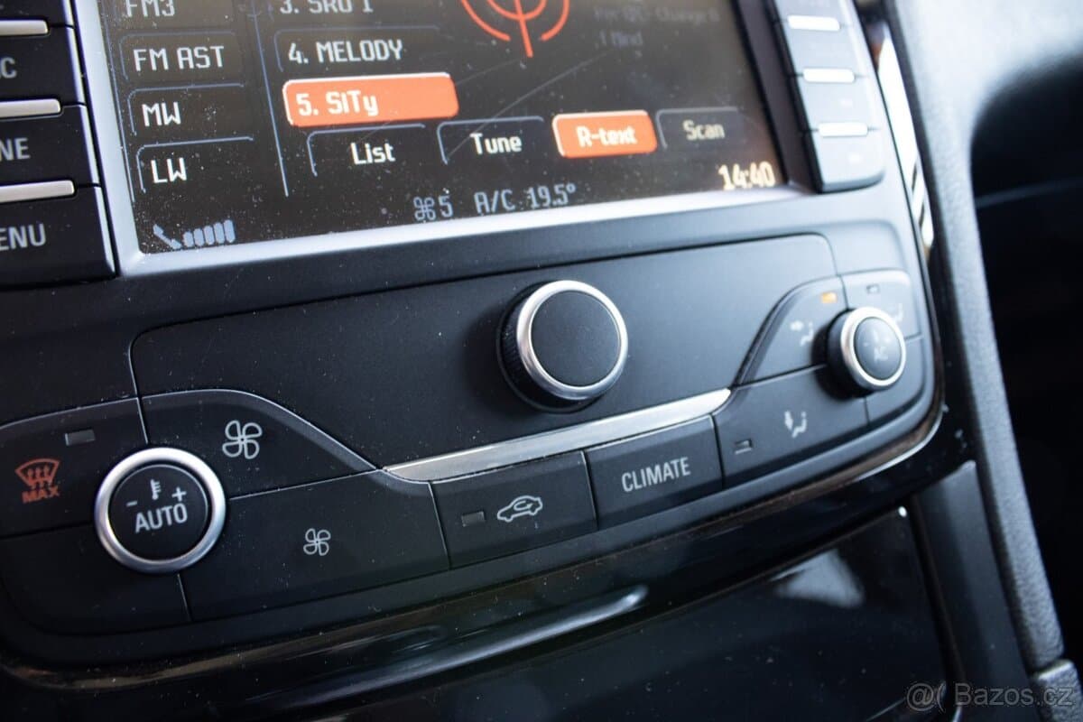2012 Ford S-MAX - 19
