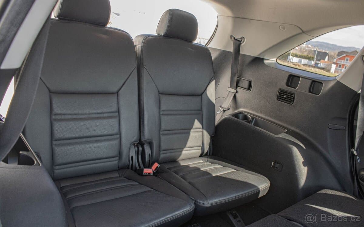 2017 Kia SORENTO - 19