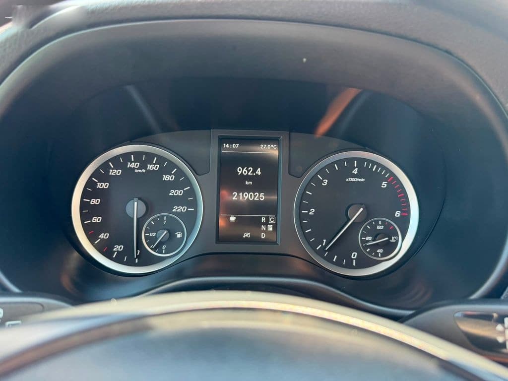 2019 Mercedes-Benz VITO - 19