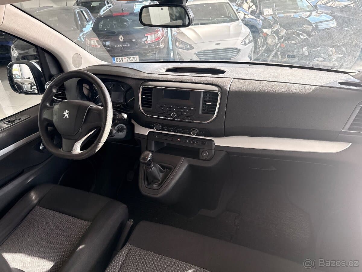 2017 Peugeot TRAVELLER - 19