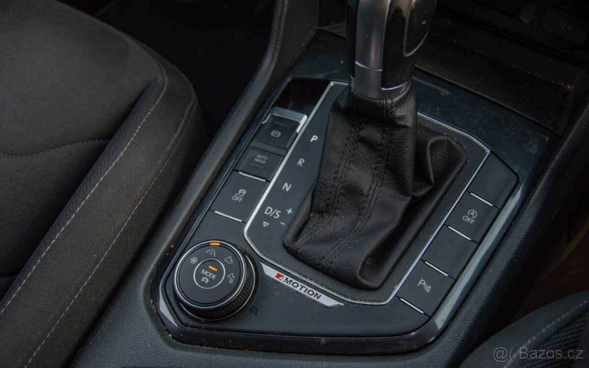 2016 Volkswagen TIGUAN - 19