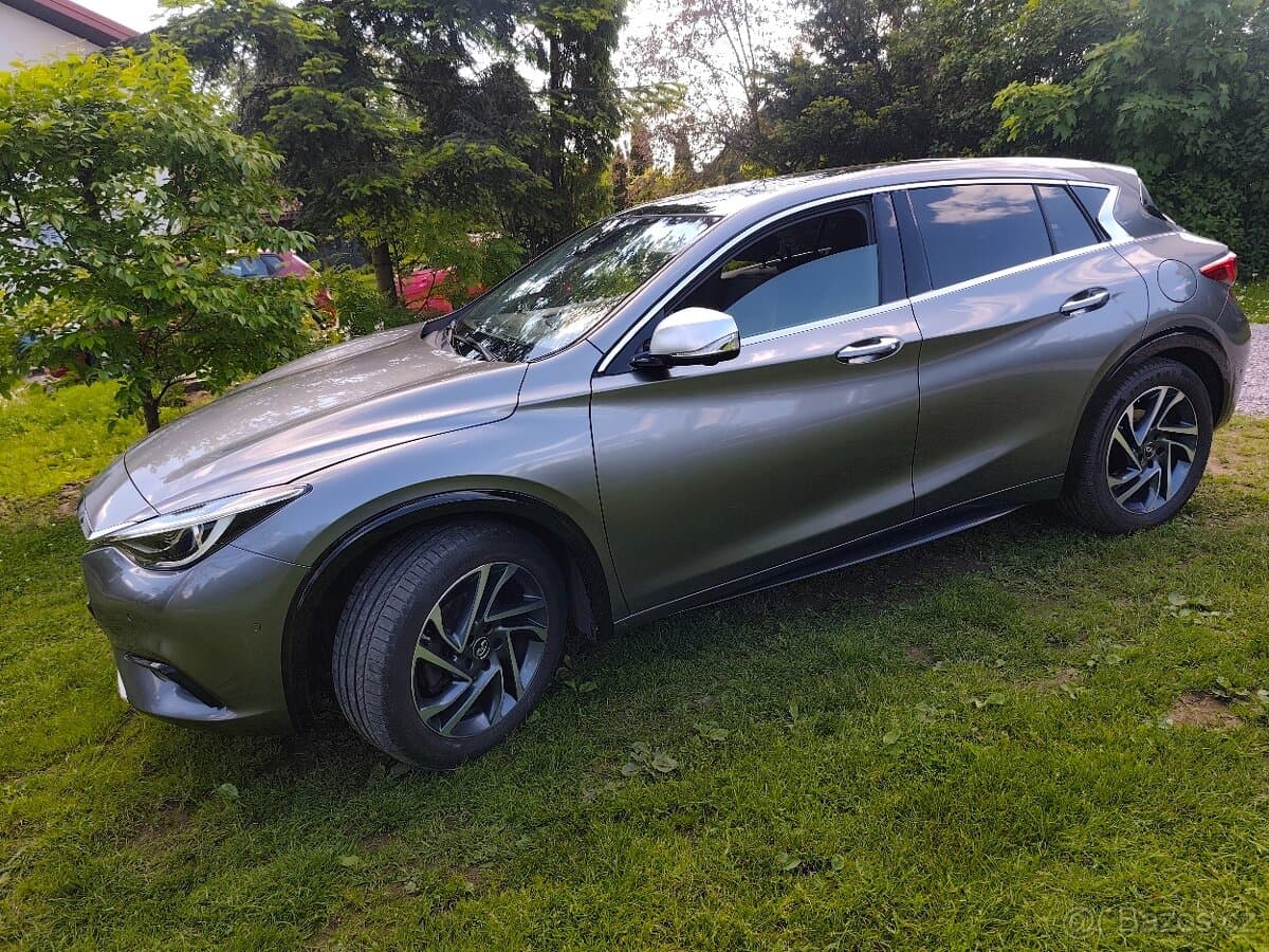2019 Infiniti Q30 - 19